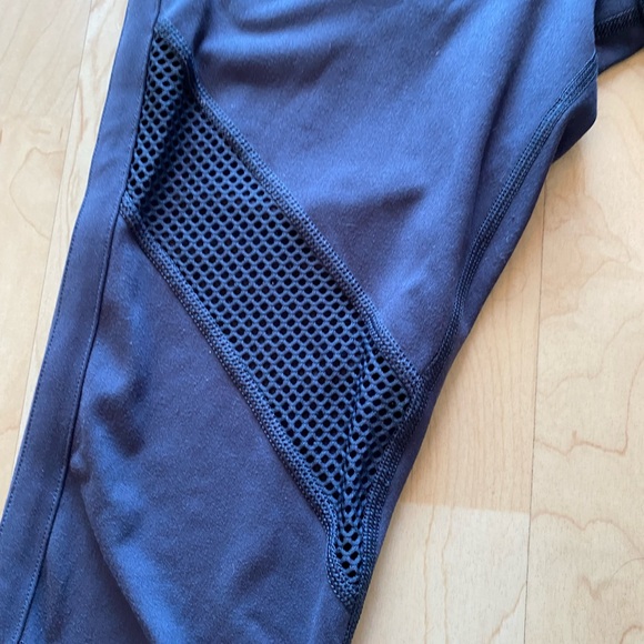 Lorna Jane gray workout pants - Picture 2 of 4